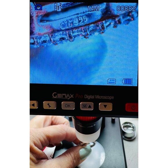 Brand New Black & White Crystal Encrusted Circle Pendant Sterling Silver 925 - Picture 10 of 10